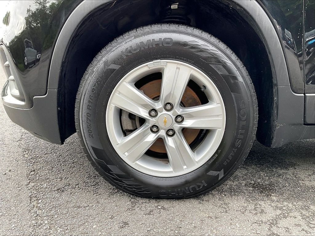 Used 2022 Black Chevrolet LT image 20