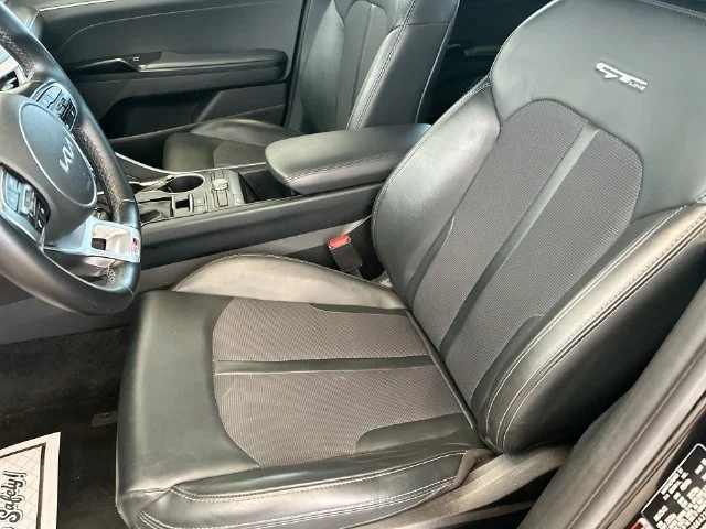 Used 2022 Black Kia GT-Line image 15