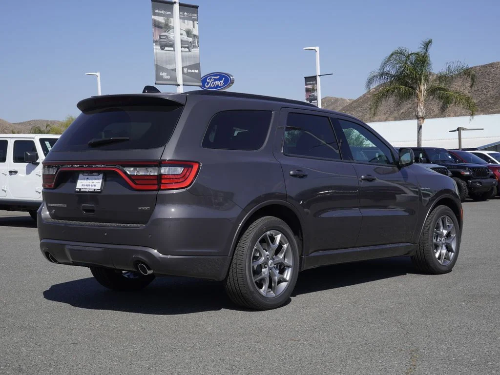 New 2026 Vapor Gray Exterior Paint Dodge GT Plus HEMI V8 image 4