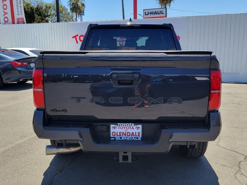 Used 2025  Toyota  image 6