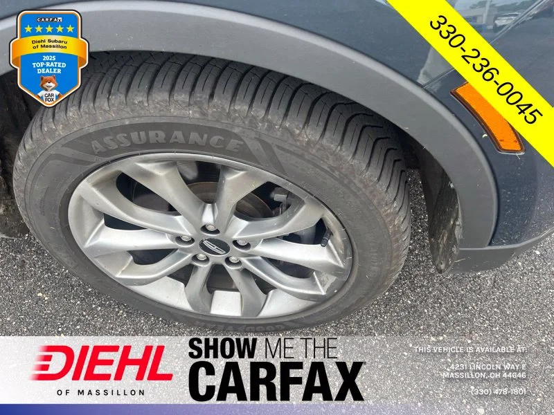 Used 2019 Green Lincoln Select image 7