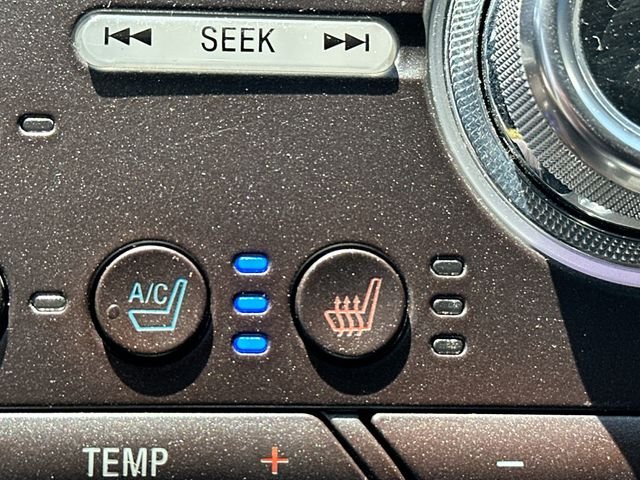 Used 2019 Blue Ford Titanium image 21
