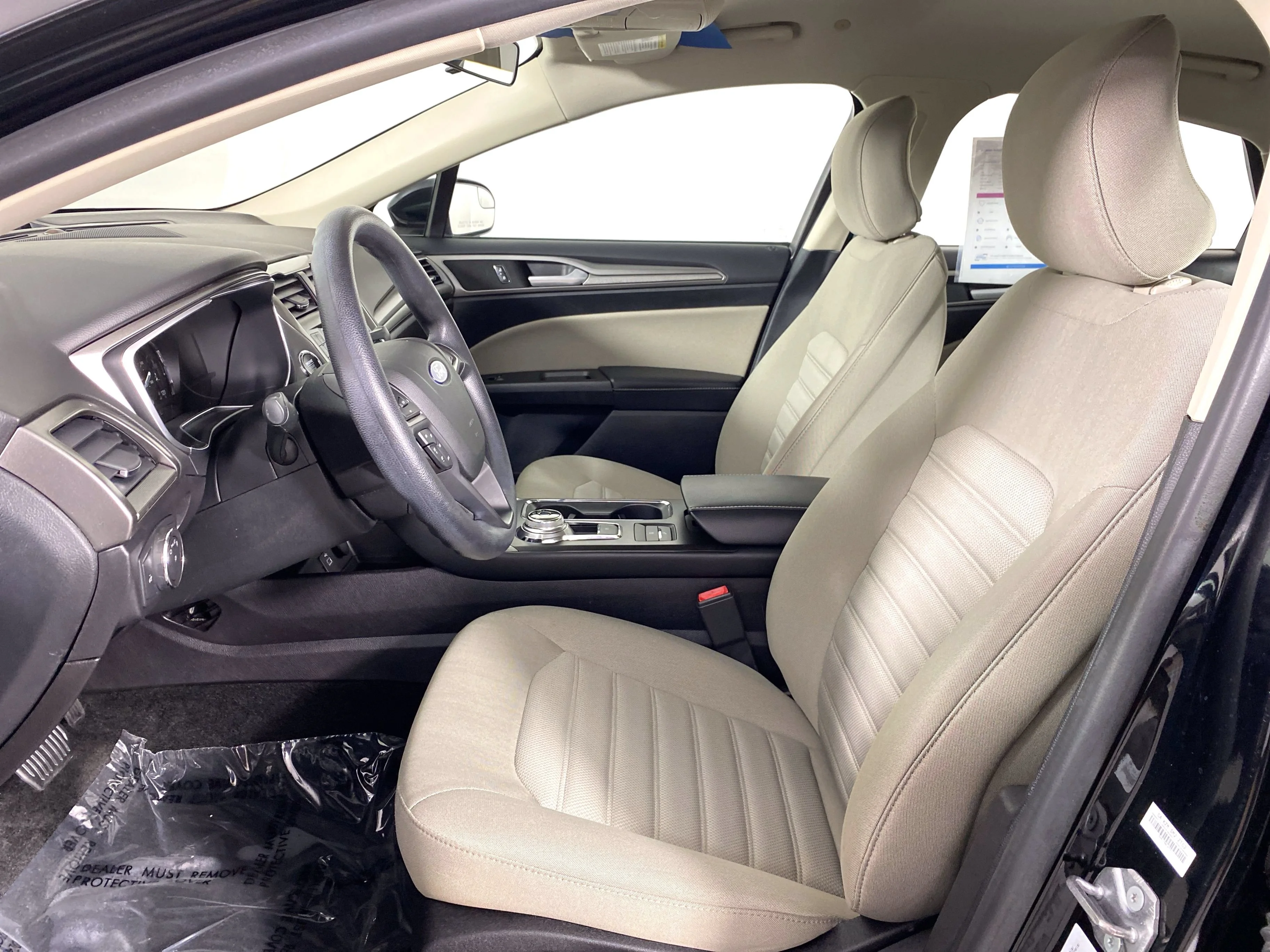 Used 2018 Shadow Black Ford S image 14