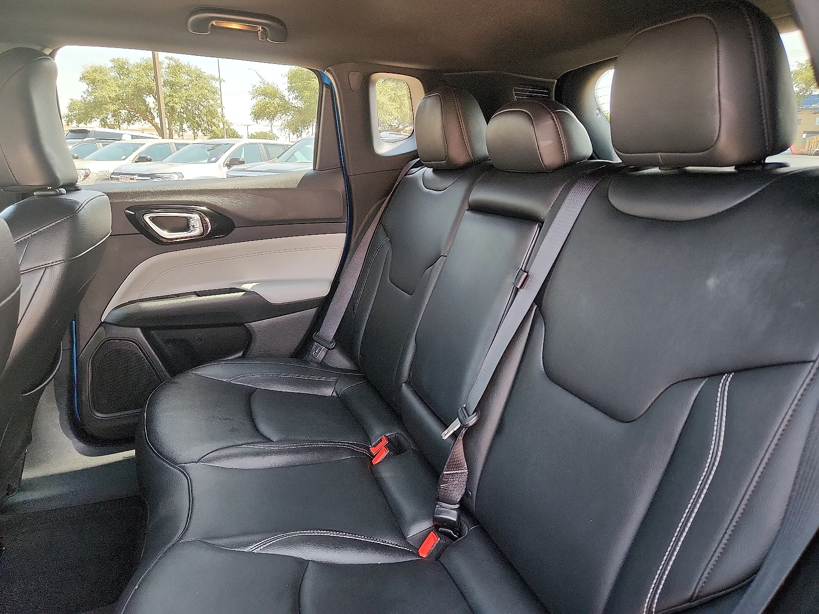 2025 Jeep Compass Limited - Photo 11