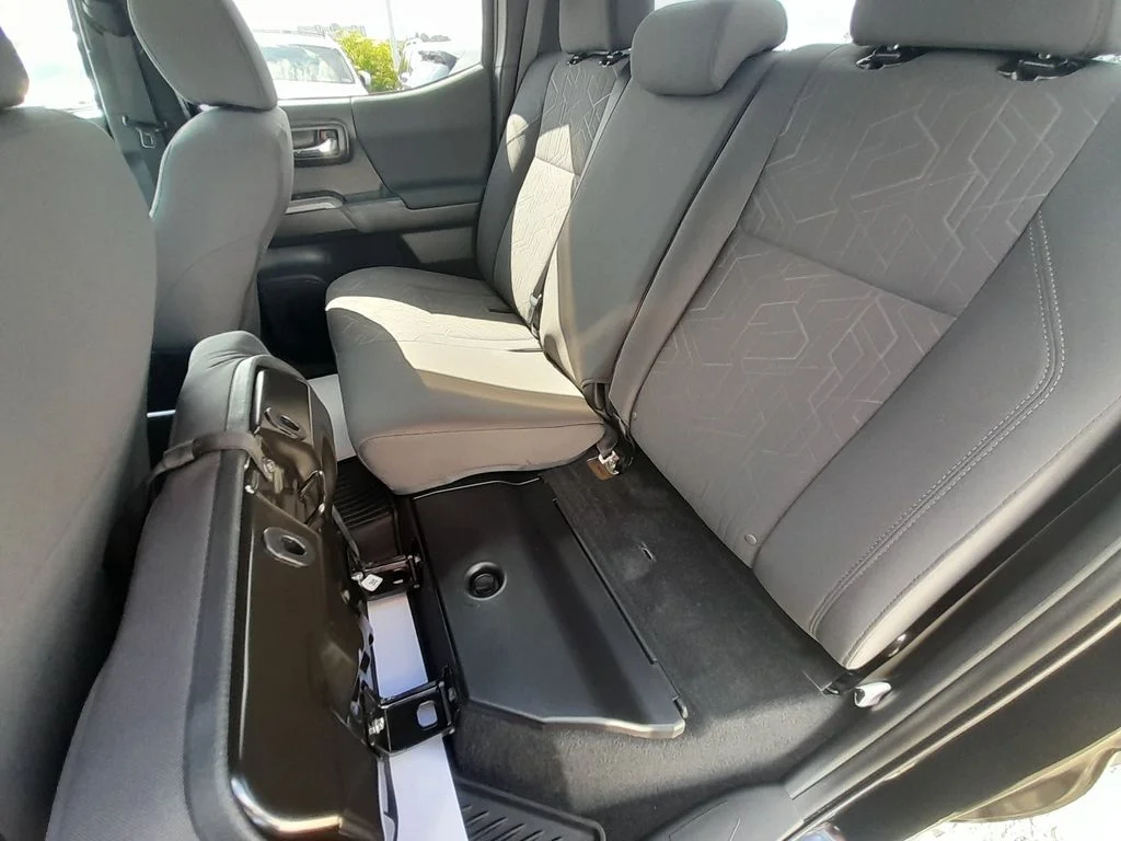 Used 2018 Black Toyota TRD Off-Road image 34