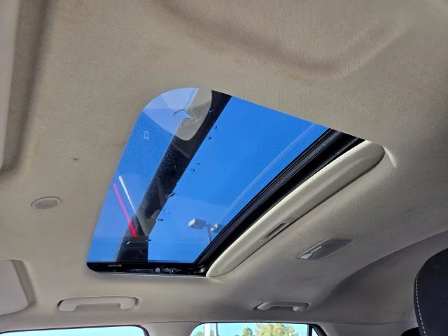 Used 2022 Red Hyundai SEL image 12