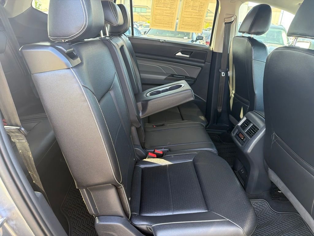 Used 2021 Gray Volkswagen 2.0T SE w/Technology image 19
