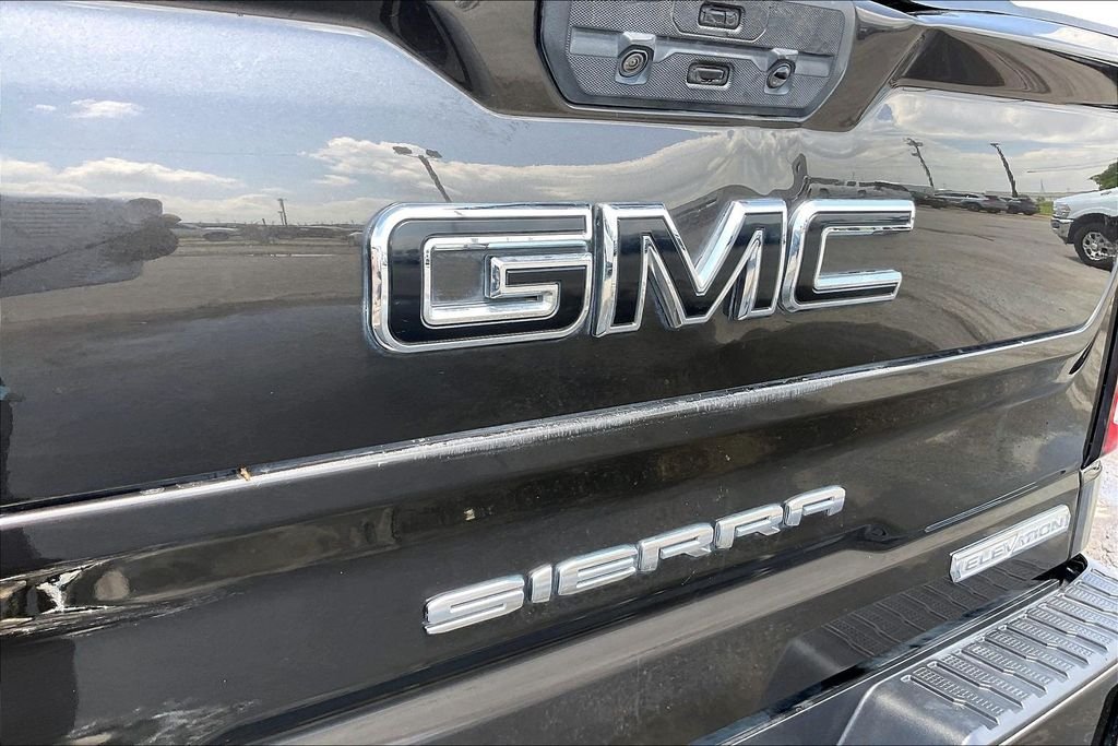 Used 2021 Brown GMC Elevation image 27