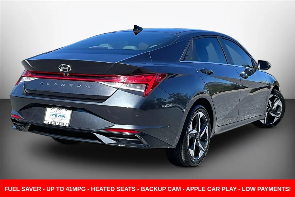 Used 2022 Gray Hyundai SEL image 6