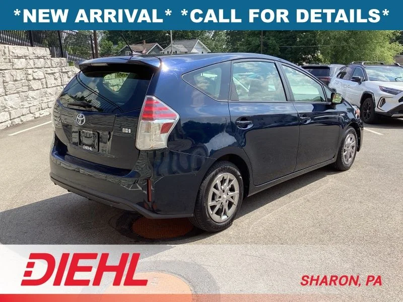 Used 2017  Toyota Four image 7