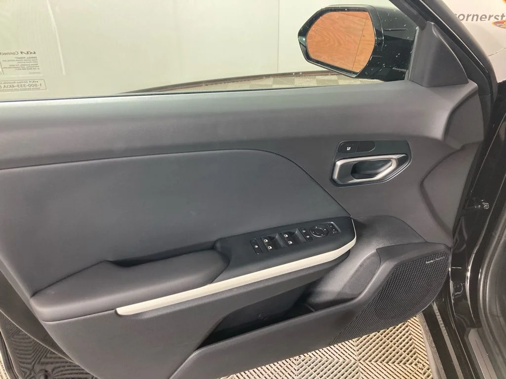 2026 Kia K4 GT-Line Turbo - Photo 10