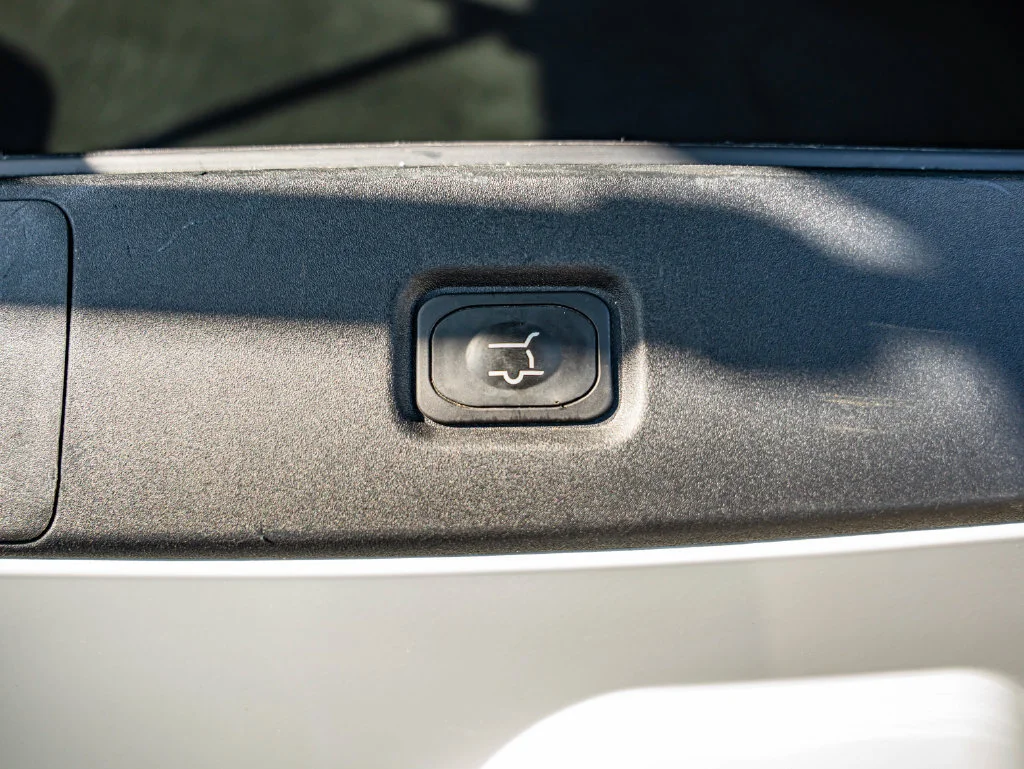 Used 2025 White Ford Platinum image 54