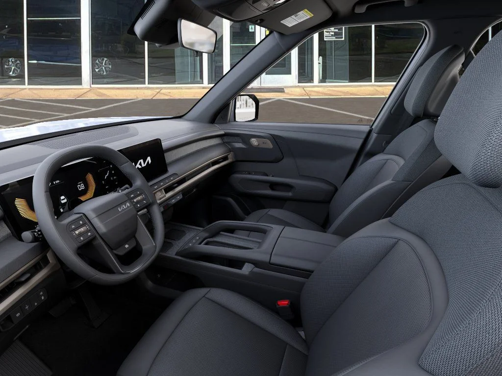 New 2027 Glacial White Pearl Kia LX image 17