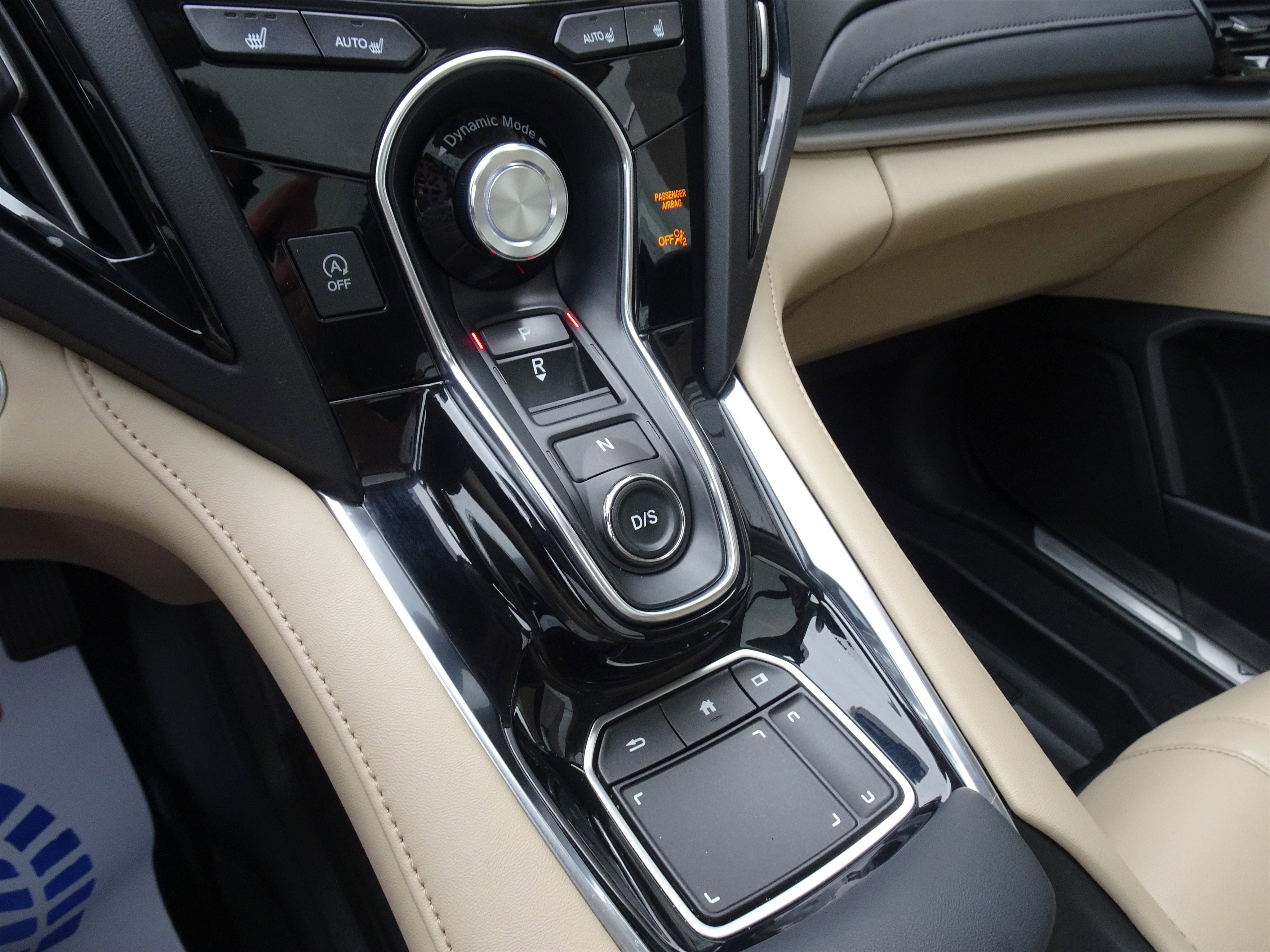 Used 2019 White Diamond Pearl Acura Base image 17