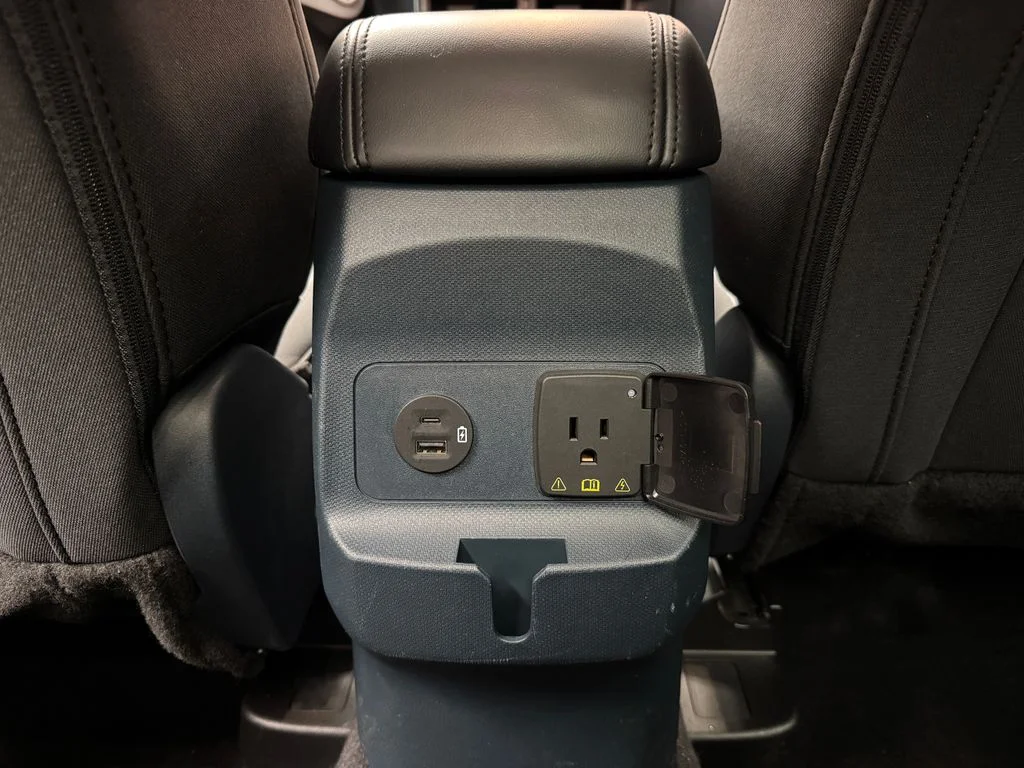 Certified Used 2024 Oxford White Ford XLT image 13