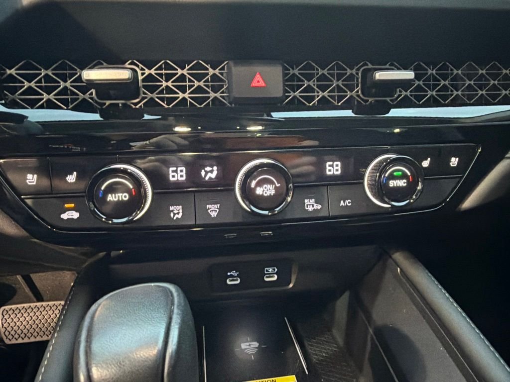 Used 2025 Blue Honda Touring image 17