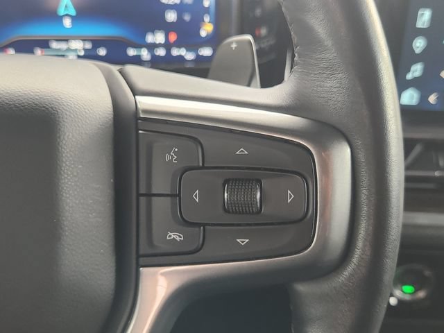 Used 2023 BLACK Chevrolet RST image 29