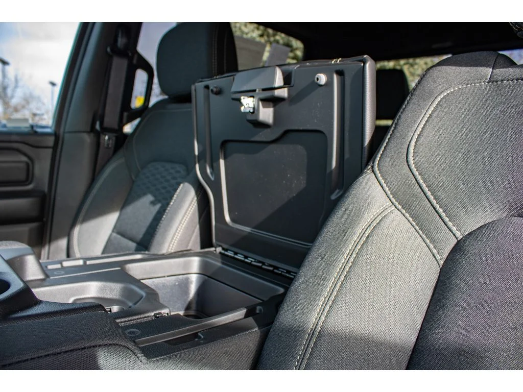 2026 RAM 1500 Warlock - Photo 16