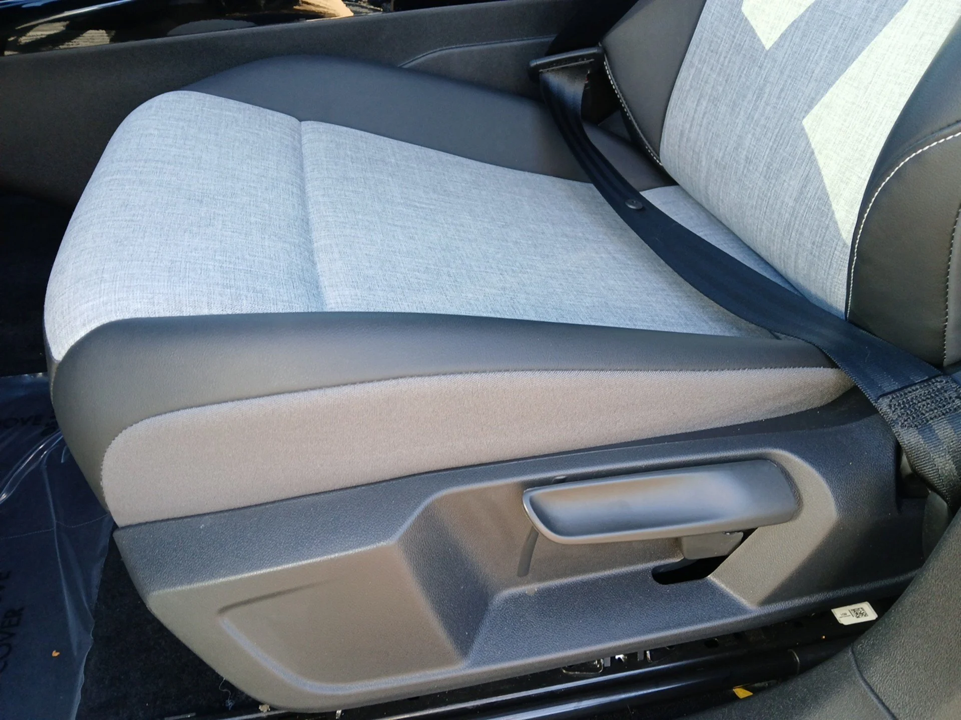 Certified Used 2025 Pure Gray Volkswagen Pro image 18