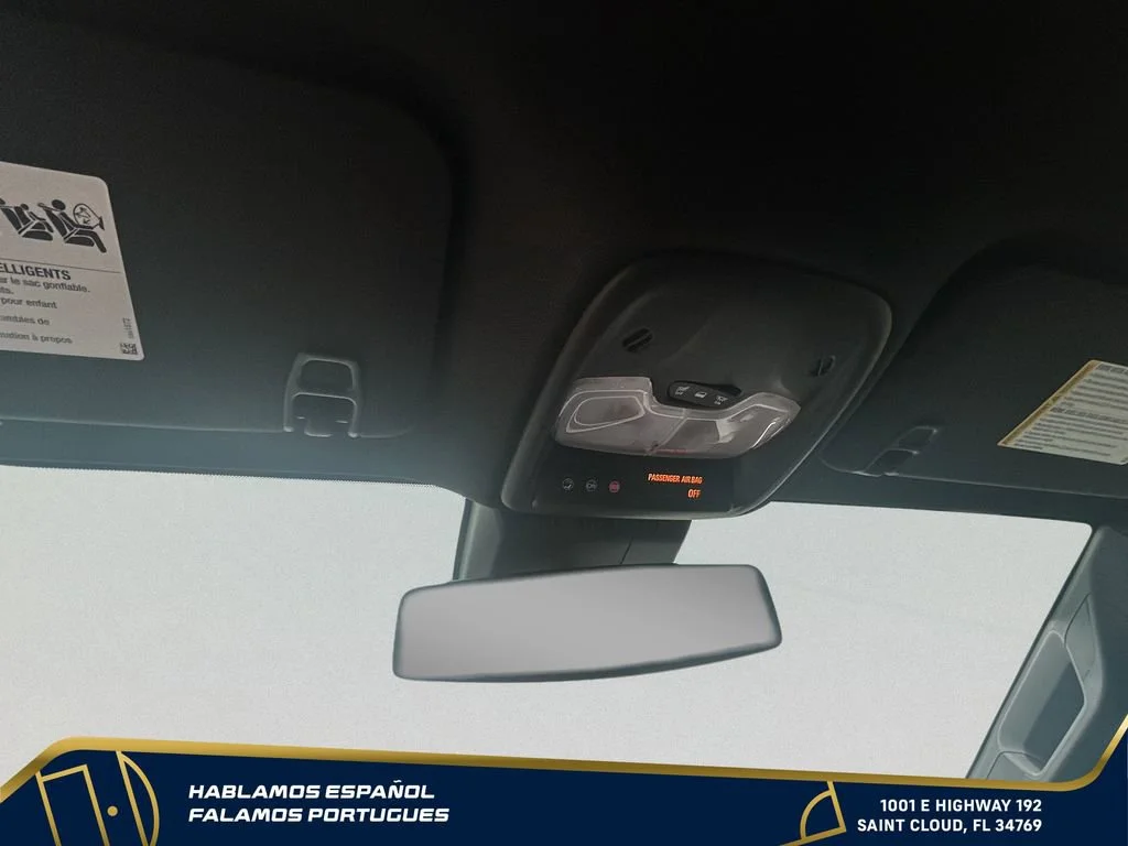 Used 2024 Summit White GMC Elevation image 20