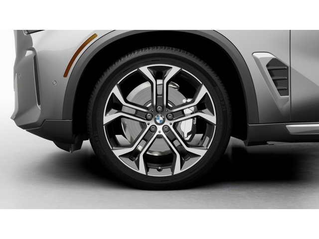 New 2026 Skyscraper Grey Metallic BMW sDrive40i image 7