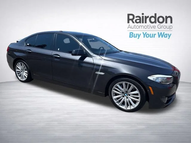 2011 BMW 5 Series 550i