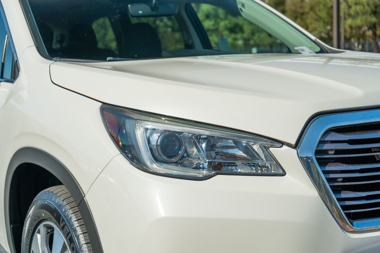Used 2019 Crystal White Pearl Subaru Premium image 16