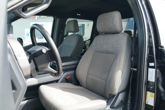 Used 2024 Agate Black Metallic Ford XLT image 15