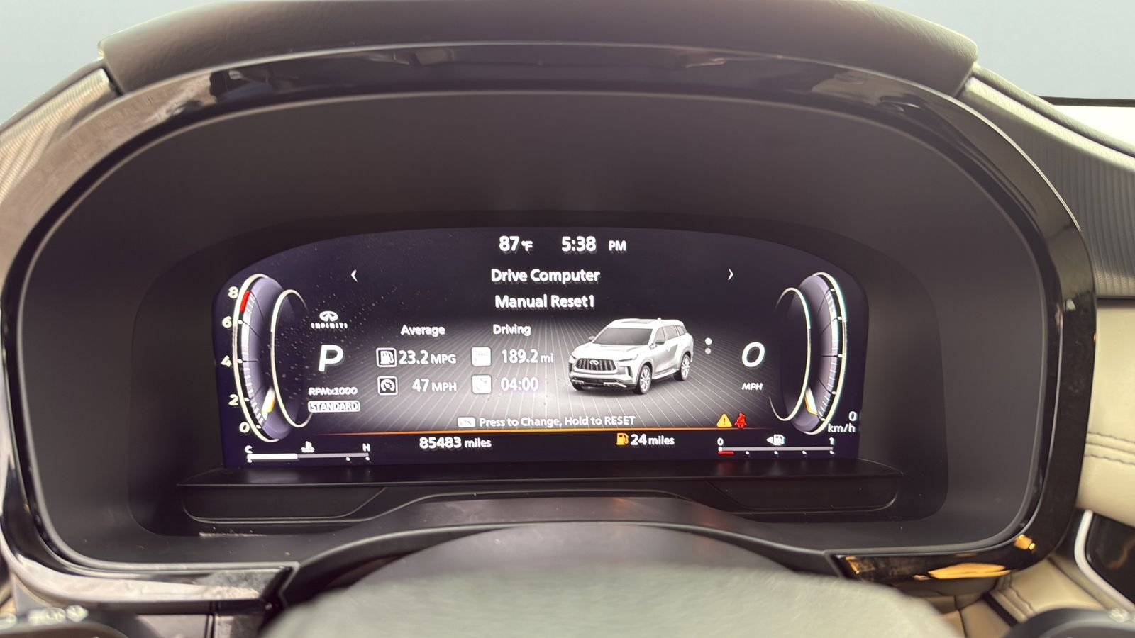 Used 2022 Black INFINITI LUXE image 11