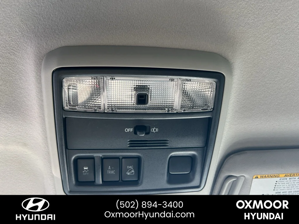 Used 2016 Super White Toyota SR5 image 18