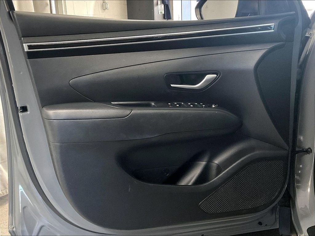 Used 2024 Gray Hyundai SEL image 9