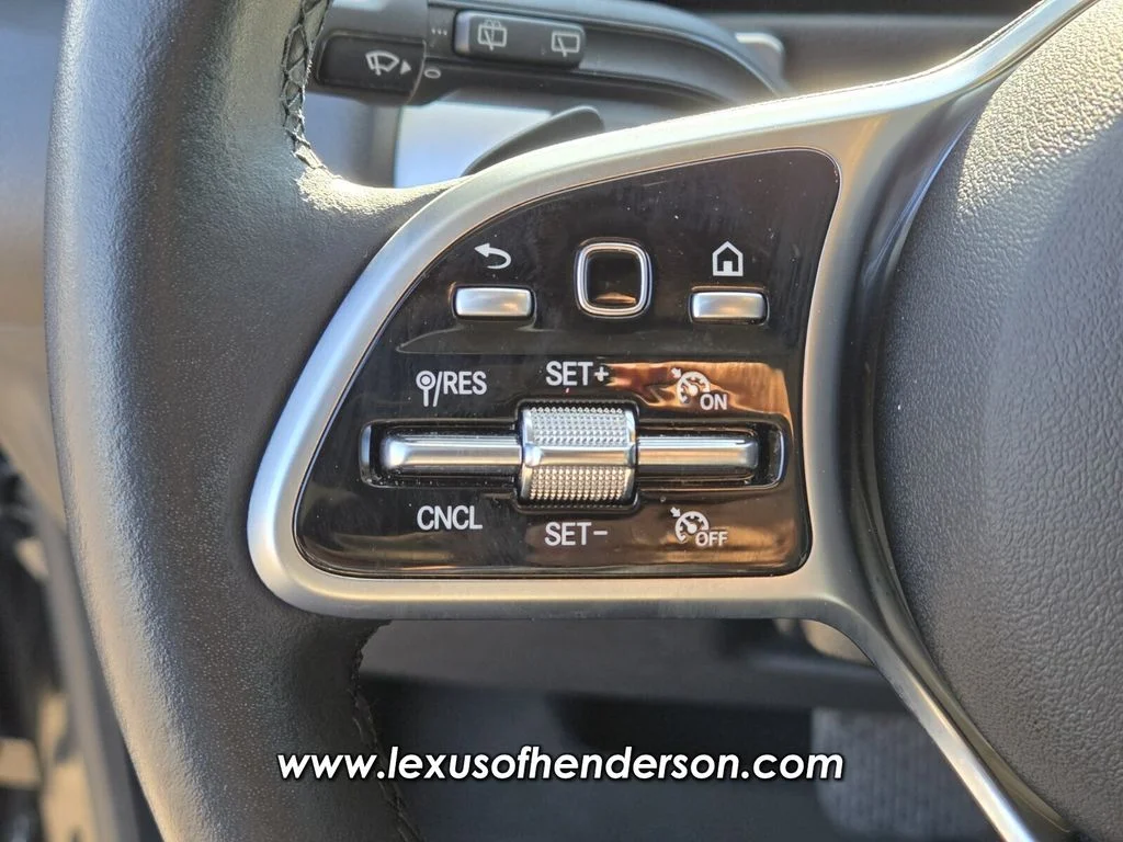 Used 2022 Black Mercedes-Benz GLB 250 image 22