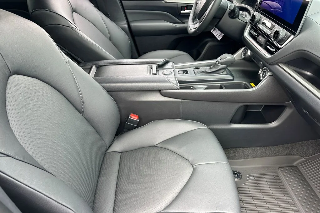 New 2026 Celestial Silver Metallic Toyota  XLE image 19