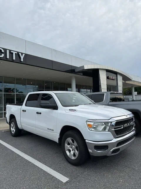 2021 RAM 1500 Tradesman 4x4 Crew Cab 5'7's photo