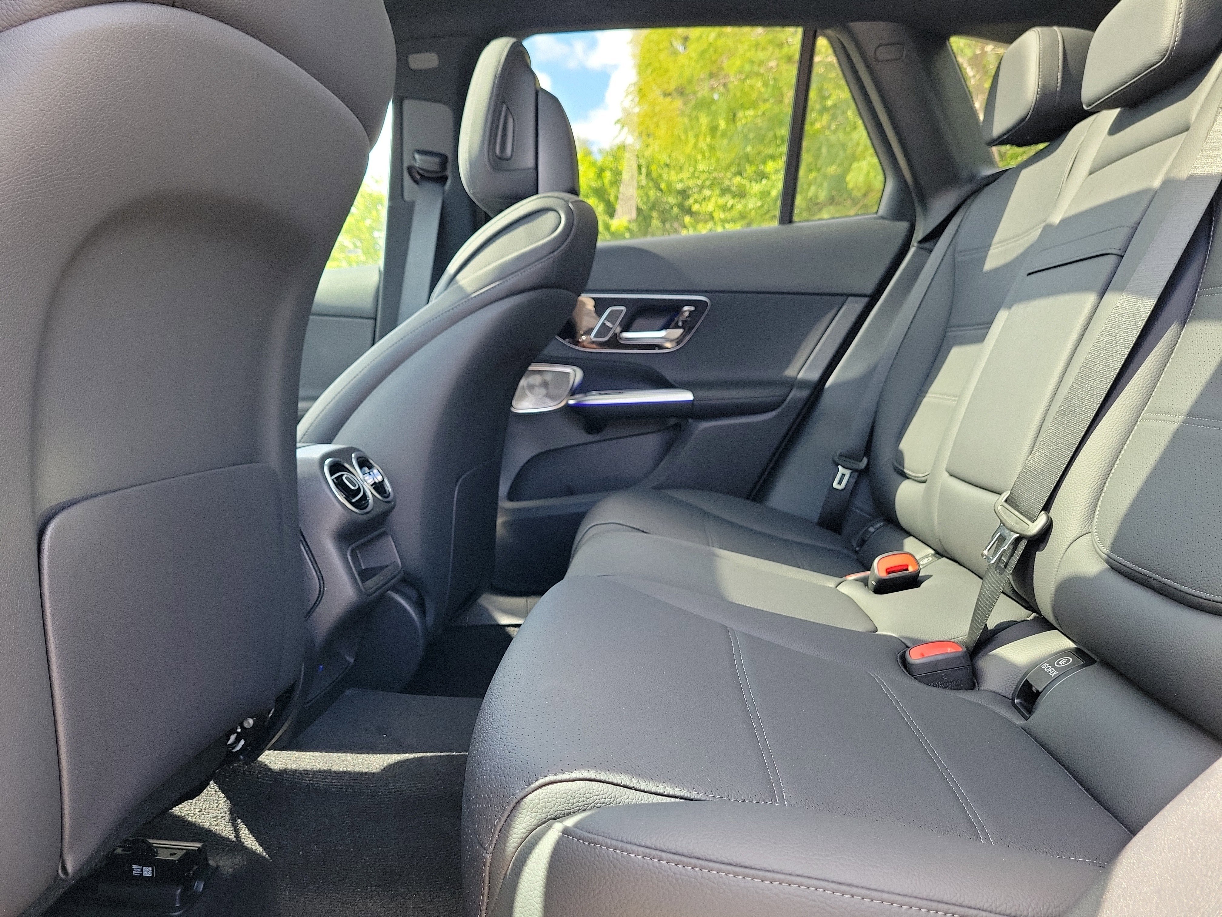 New 2026 MANUFAKTUR Alpine Grey Mercedes-Benz GLC 300 image 10