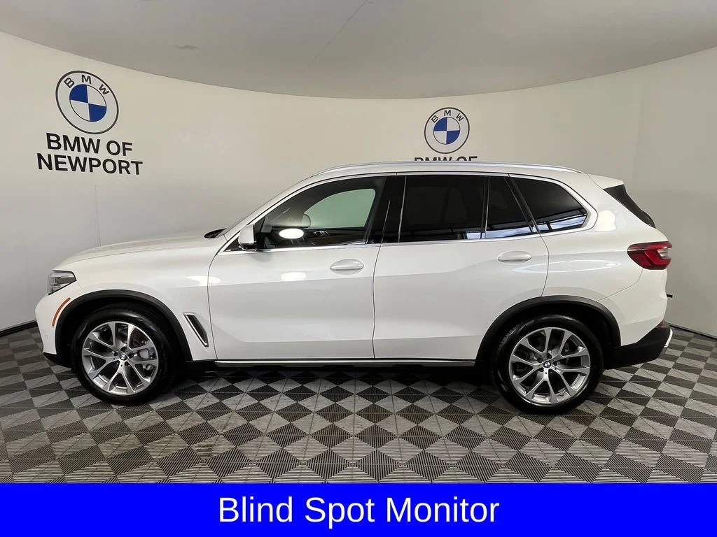 Used 2023 White BMW xDrive40i image 9