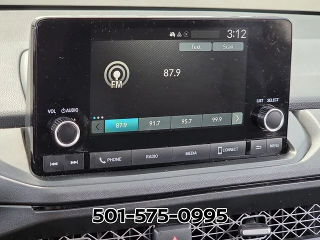 Used 2025  Honda SE image 23