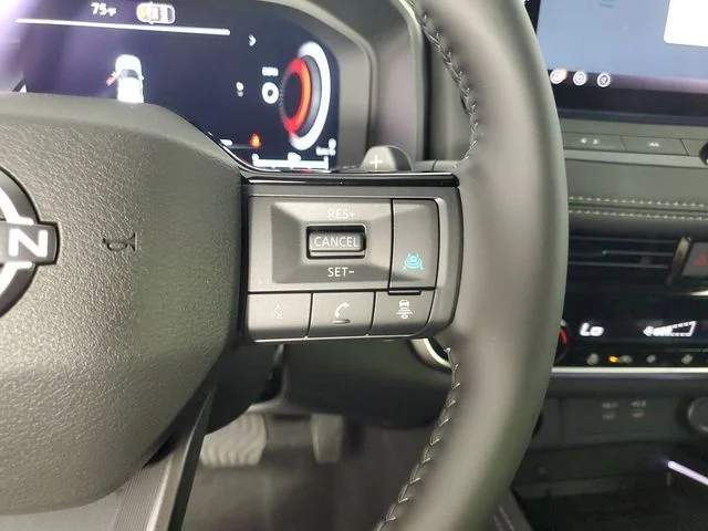 New 2026 Everest White Pearl TriCoat Nissan Platinum image 26
