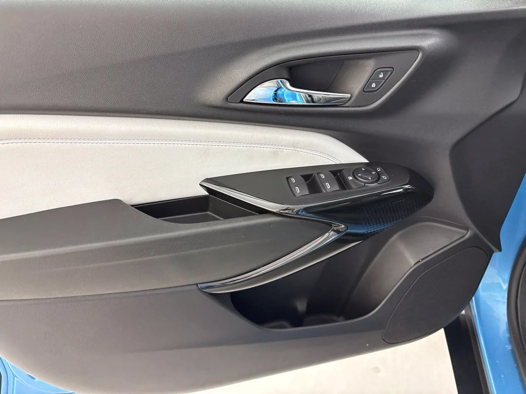 Used 2025 Blue Chevrolet LT image 25