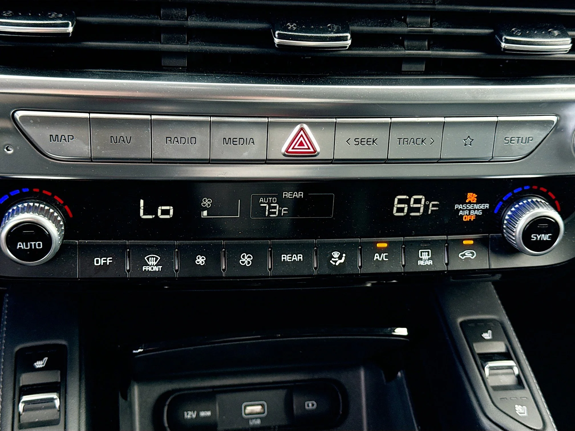 Used 2021 Wolf Gray Kia SX image 34