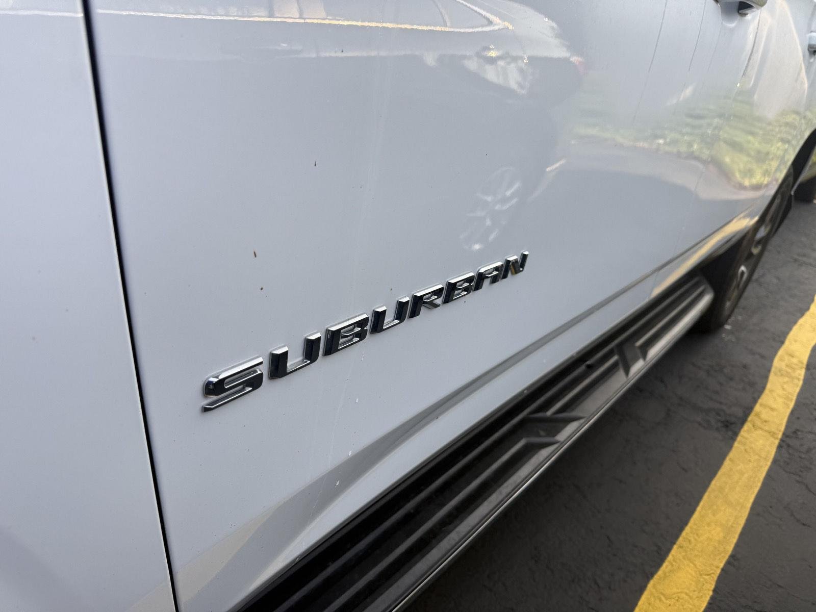 Used 2022 Summit White Chevrolet LT image 4