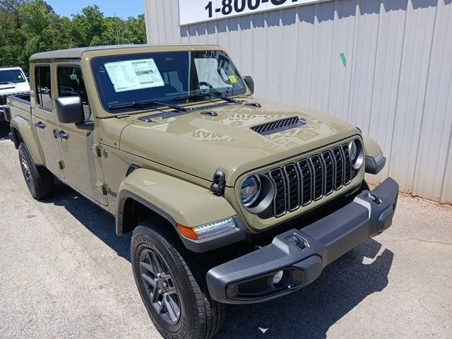 2026 Jeep Gladiator Sport S Auto's photo
