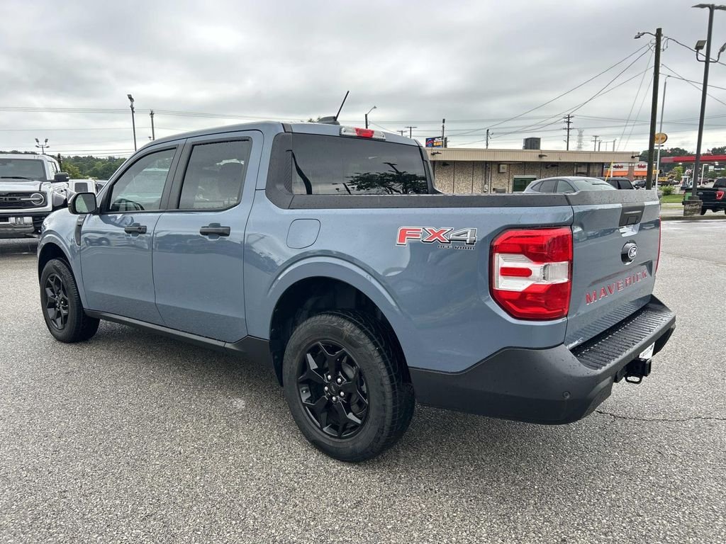 Used 2025 Azure Gray Metallic Ford XLT image 6