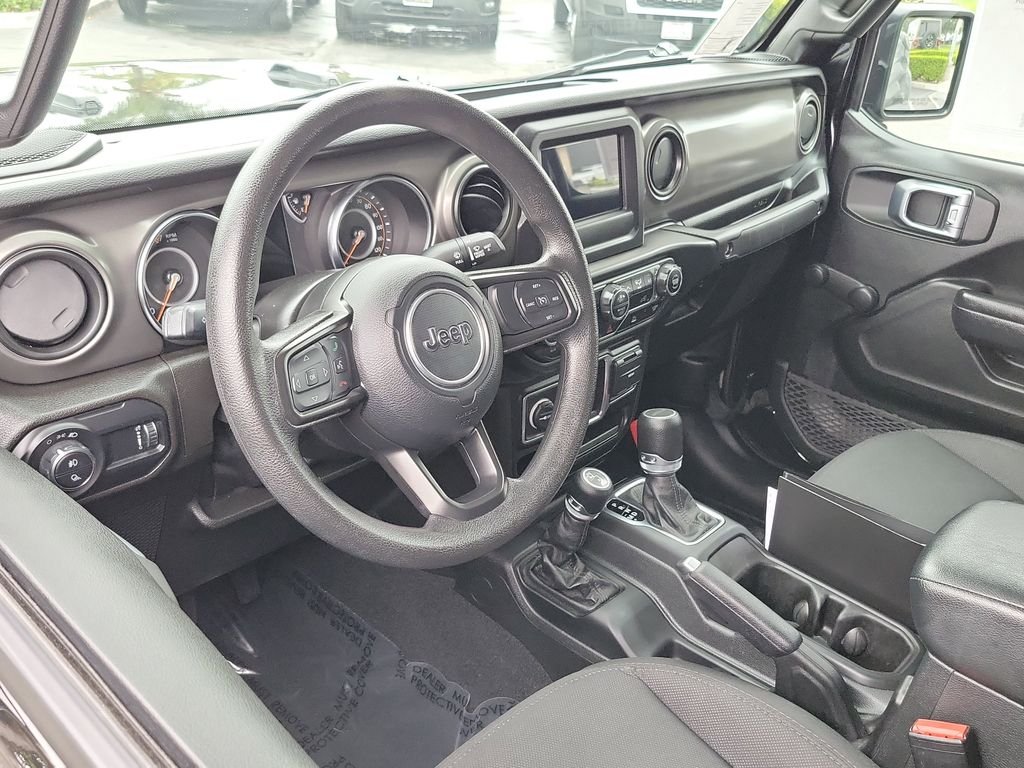 2023 Jeep Gladiator Sport photo 3