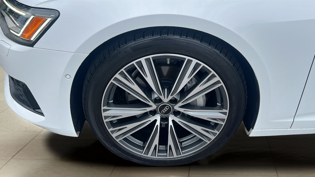 Used 2023  Audi 45 Premium Plus image 16