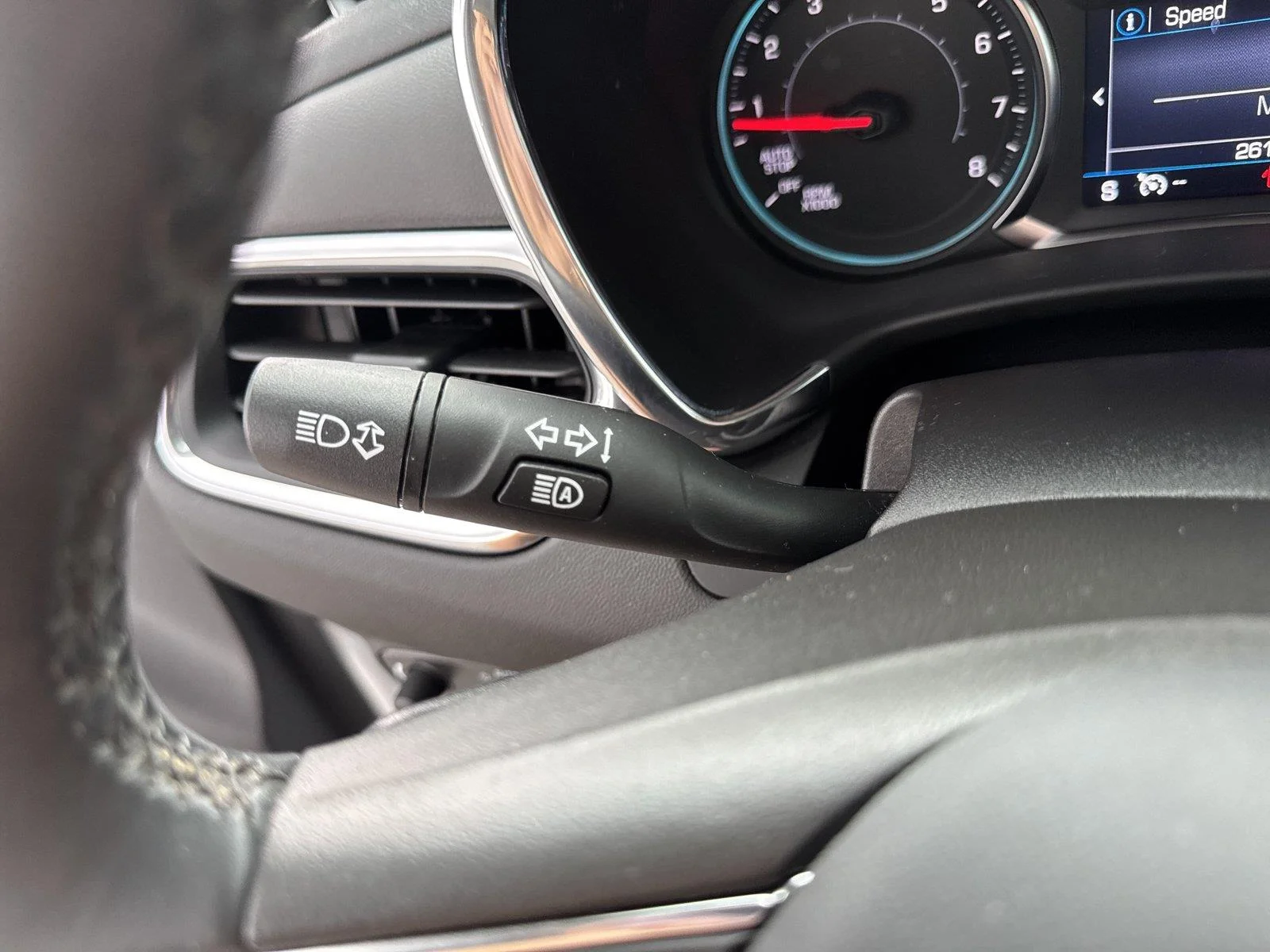 Used 2023 SUMMIT WHITE Chevrolet LT image 22