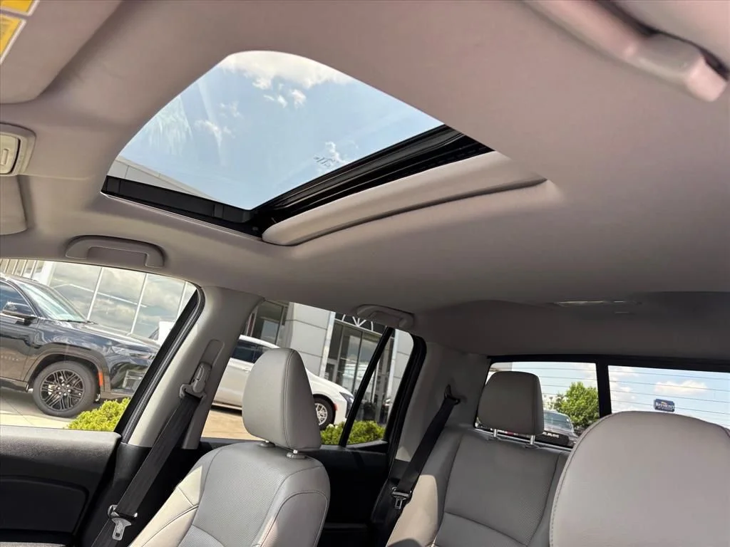 Used 2023 Gray Honda RTL-E image 9
