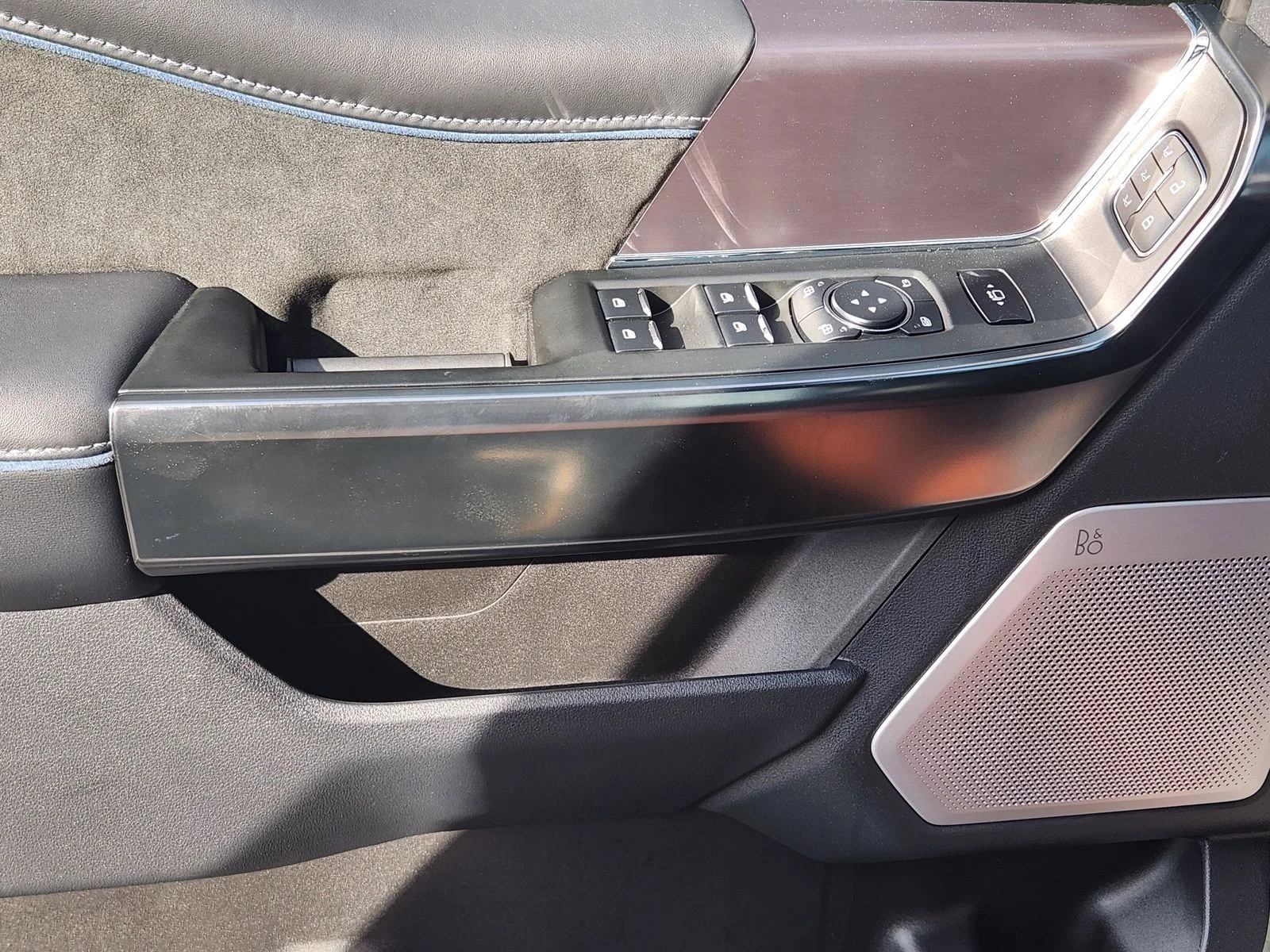 New 2026 Star White Metallic Tri-Coat Ford F-250® Platinum® image 17