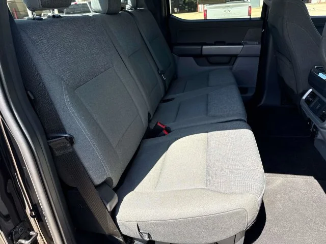 Used 2024 Black Ford XLT image 17