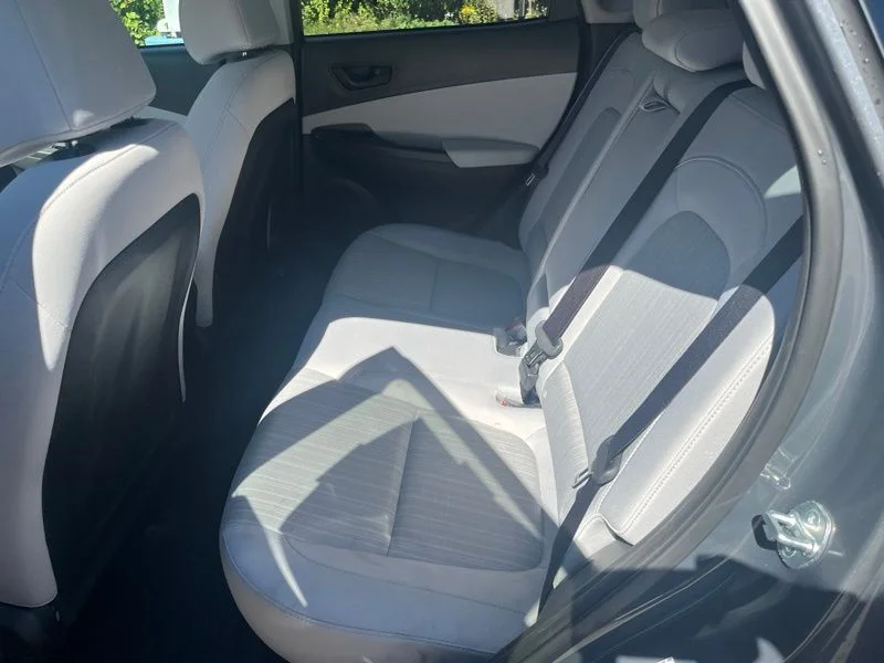 Used 2023 Gray Hyundai SEL image 10